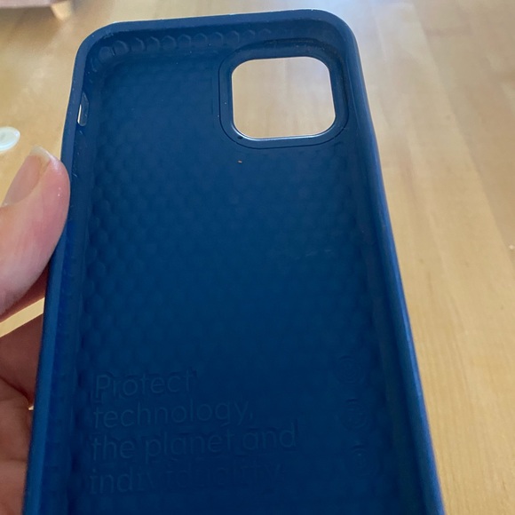 RhinoShield SolidSuit iPhone 11 Pro Case Cobalt Blue - Picture 2 of 5